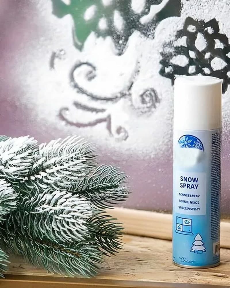 Tuyết xịt lễ hội